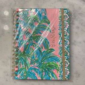 Lilly Pulitzer 17 Month Large Agenda